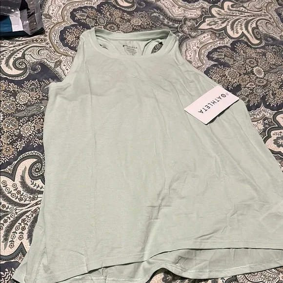 Athleta Ease in Tank - Picture 1 of 5